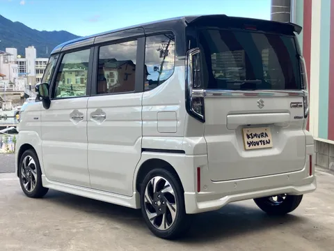 Suzuki Spacia Custom