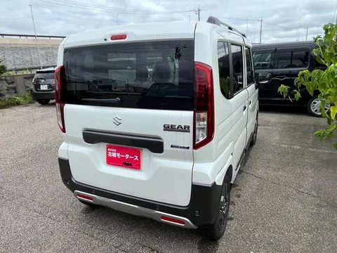Suzuki Spacia Gear