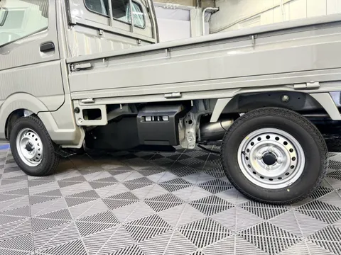 Nissan Clipper Truck