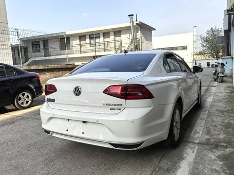 Volkswagen Lamando