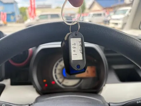 Suzuki Spacia