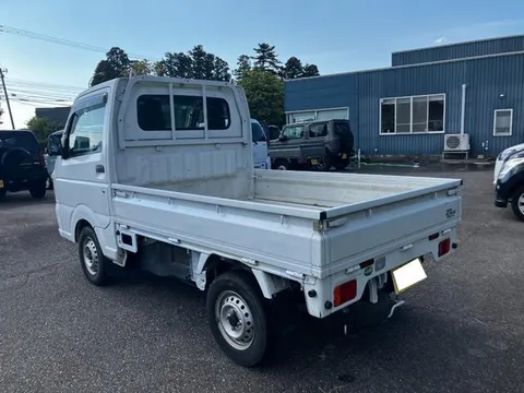 Mazda Scrum Truck