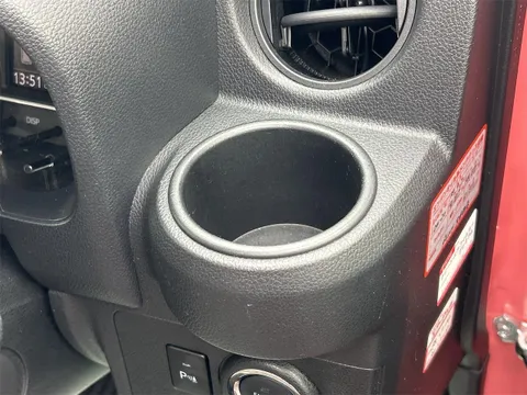Daihatsu Mira Tocot