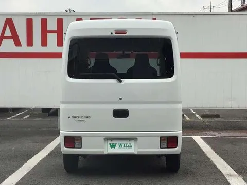 Mitsubishi Minicab Van