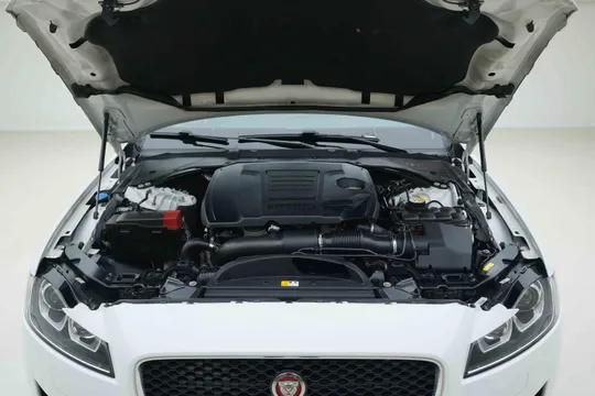 Jaguar XFL