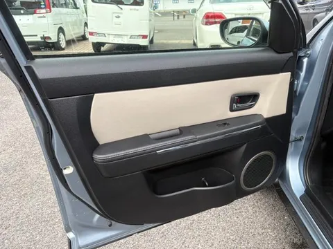 Mazda Verisa