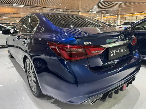 Infiniti Q50L