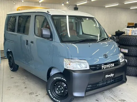 Toyota TownAce Van