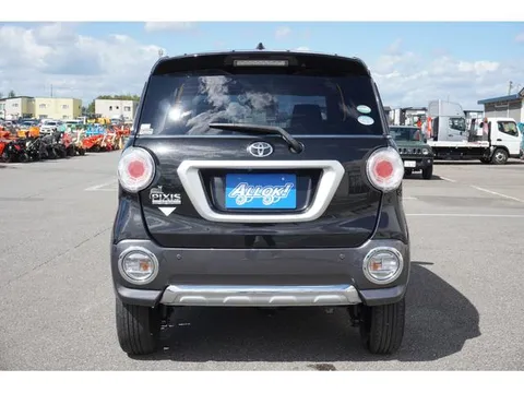 Toyota Pixis Joy