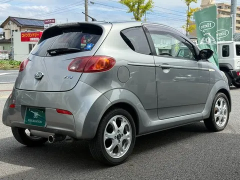 Subaru R1