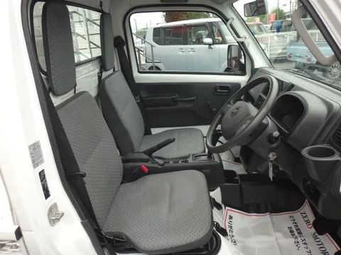 Nissan Clipper Truck