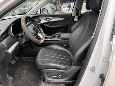 Roewe RX5