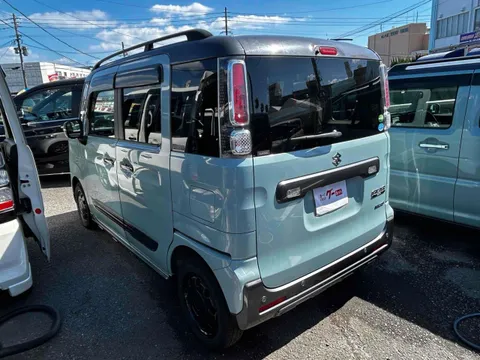 Suzuki Spacia Gear