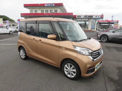 Nissan Dayz Roox
