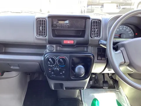 Mitsubishi Minicab Van