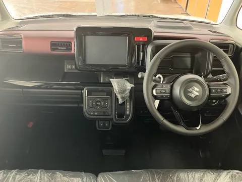 Suzuki Spacia