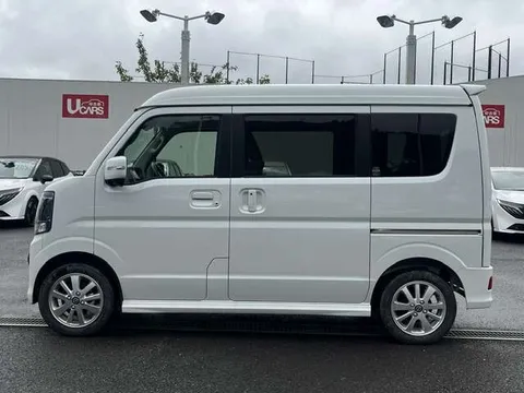 Nissan Clipper Rio