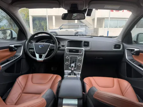 Volvo S60