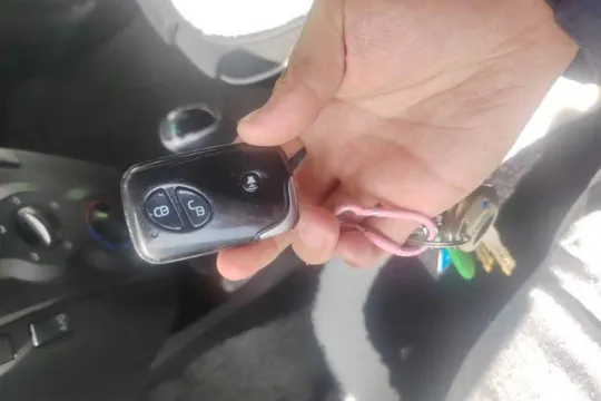 BYD F0