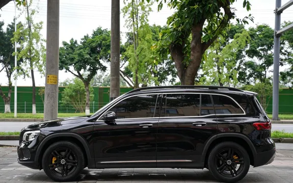 Mercedes-Benz Mercedes-Benz GLB