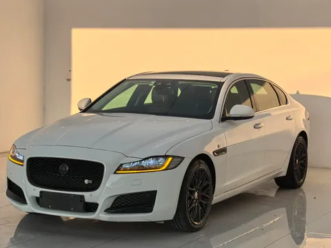Jaguar XFL