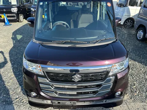 Suzuki Spacia Custom Z