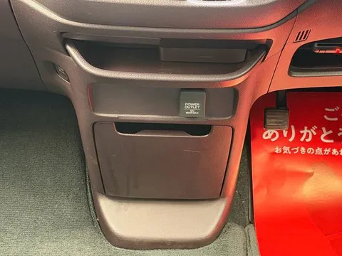 Honda N-WGN Custom
