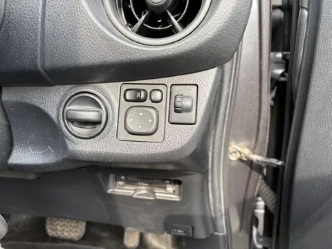 Toyota Yaris (Vitz)