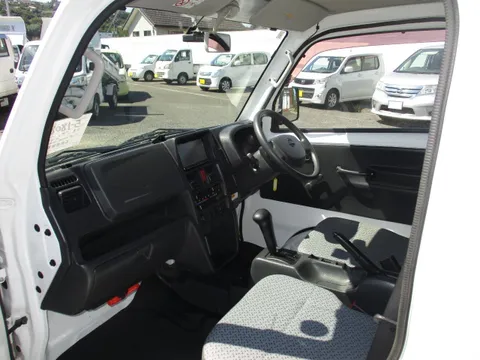 Nissan Clipper Truck