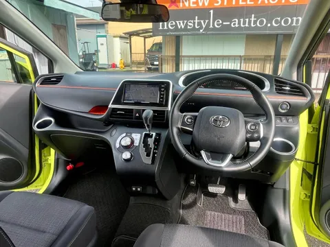Toyota Sienta