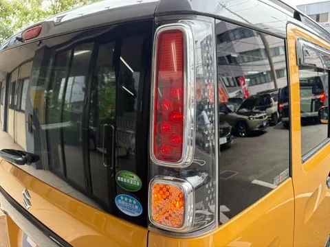 Suzuki Spacia Gear