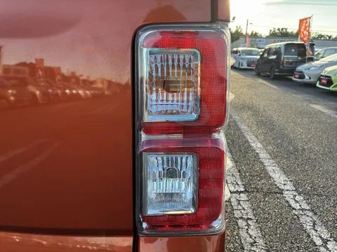 Toyota Pixis Mega