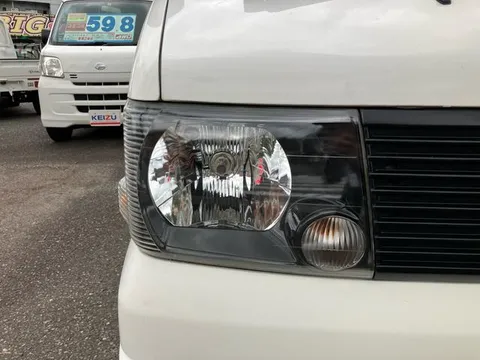 Mitsubishi Minicab Van