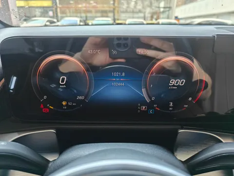 Mercedes-Benz Mercedes-Benz GLB