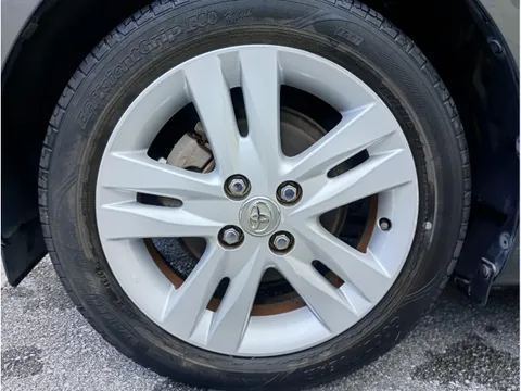 Toyota iQ