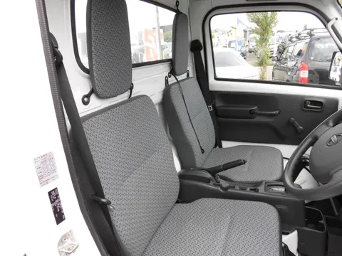 Nissan Clipper Truck