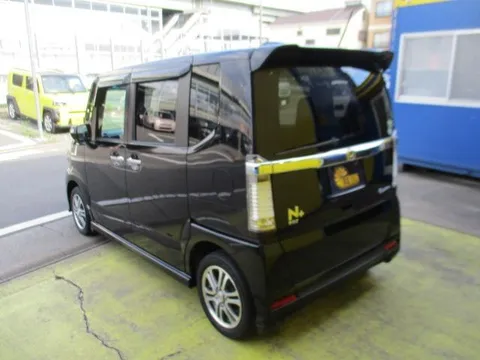 Honda N-BOX Plus Custom