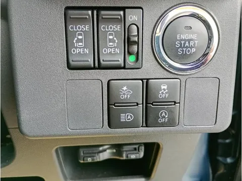 Toyota Pixis Mega