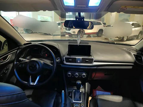 Mazda Mazda3