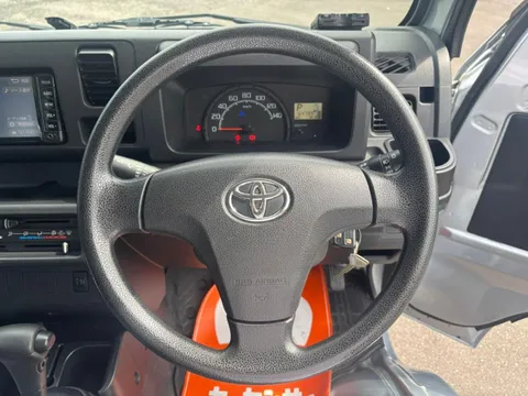 Toyota Pixis Truck