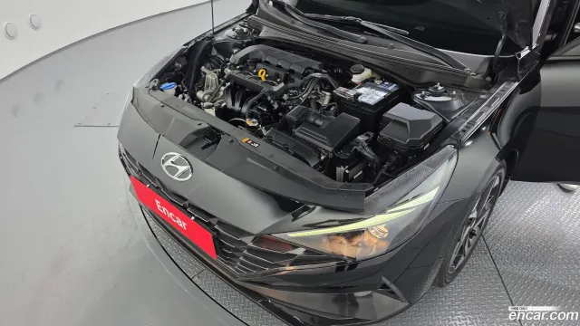 Hyundai Elantra (Avante)