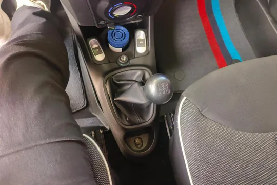 BYD F0
