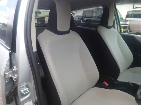 Toyota Yaris (Vitz)