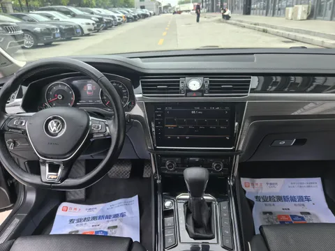 Volkswagen Phideon