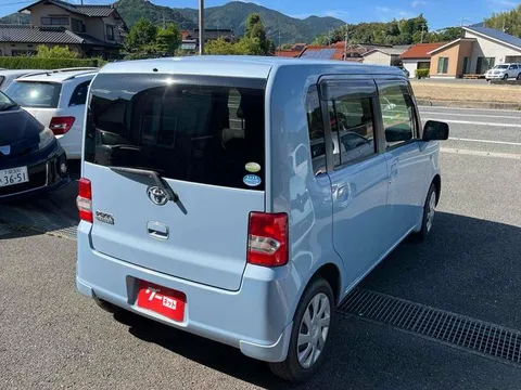 Toyota Pixis Space
