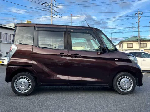 Nissan Dayz Roox