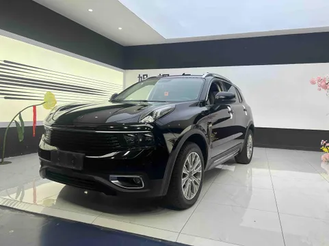 Lynk & Co 01