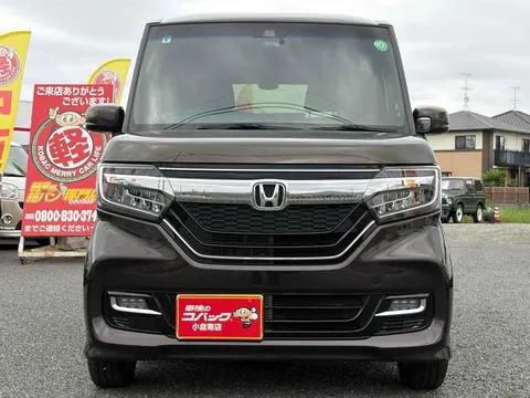 Honda N-BOX Custom