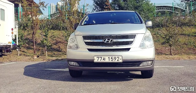 Hyundai Grand Starex