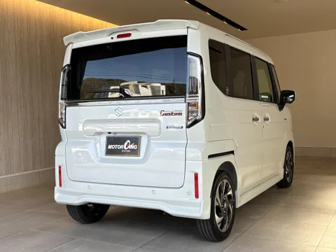 Suzuki Spacia Custom